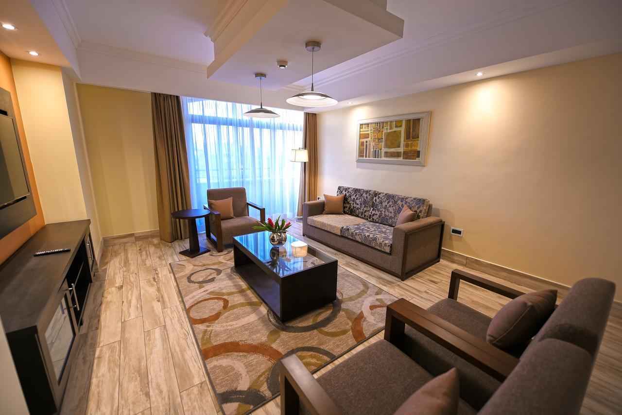 Mestil Hotel & Residences Kampala Exterior foto