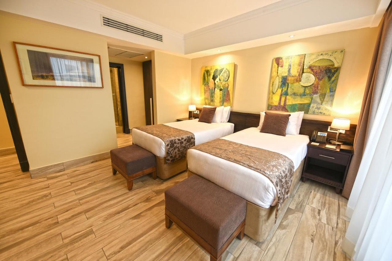 Mestil Hotel & Residences Kampala Exterior foto
