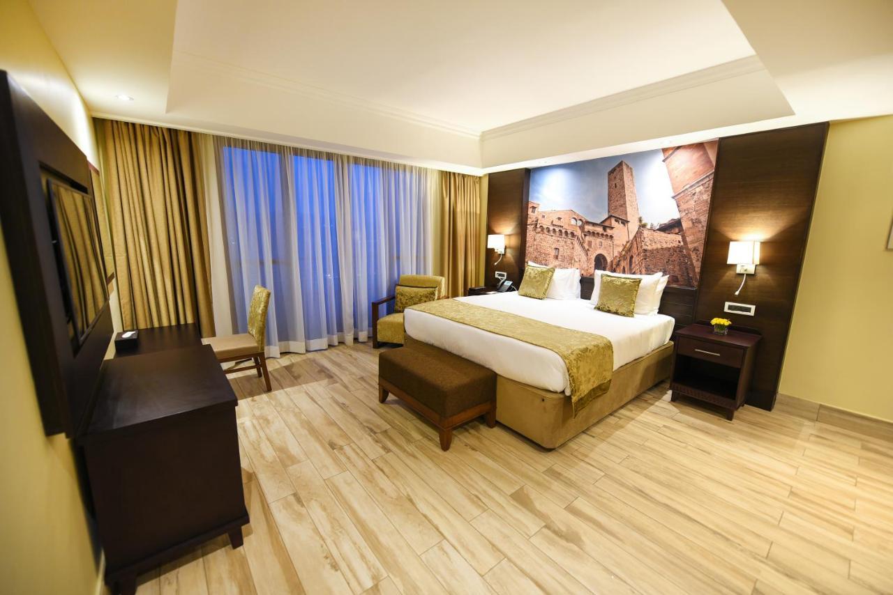 Mestil Hotel & Residences Kampala Exterior foto